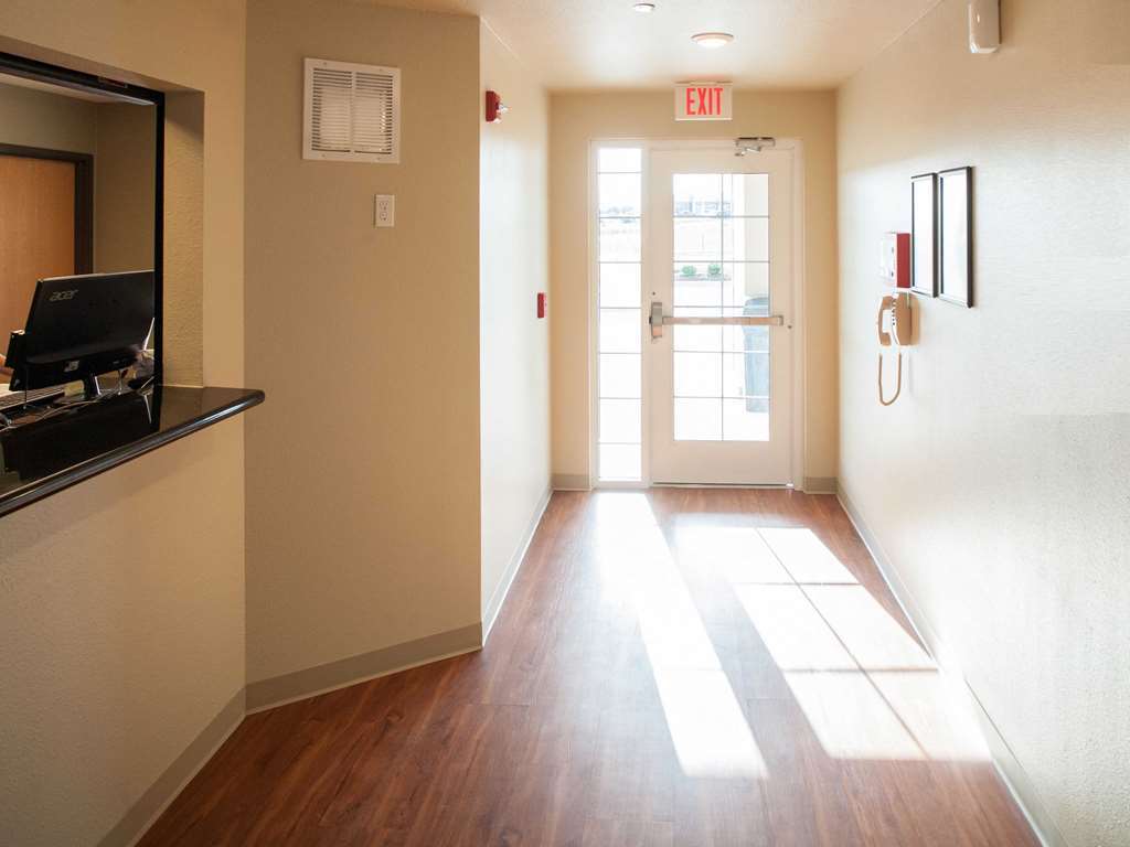 Woodspring Suites Sacramento Interior photo